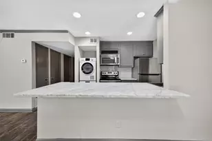 8931 Gaylord St, Houston, TX 77024 - Photo 14