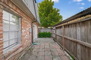 8931 Gaylord St, Houston, TX 77024 - Photo 38