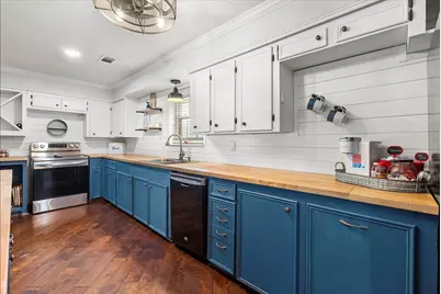 10214 Winding Trail Road, La Porte, TX 77571 - Photo 12