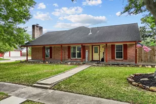 10214 Winding Trail Rd, La Porte, TX 77571 - Photo 2