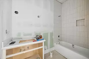 9907 Warwana Rd, Houston, TX 77080 - Photo 34