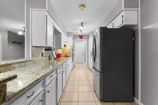 883 Silverpines Rd, Houston, TX 77062 - Photo 14