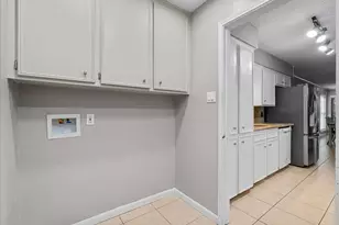 883 Silverpines Rd, Houston, TX 77062 - Photo 16