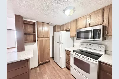 2016 Main Street #1904, Houston, TX 77002 - Photo 6