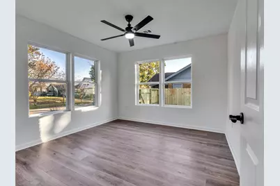 2416 Cumberland Street, Houston, TX 77023 - Photo 12