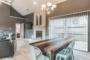 12434 S Rylander Cir, Houston, TX 77071 - Photo 10