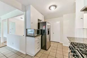 3023 Fairhope St, Houston, TX 77025 - Photo 10