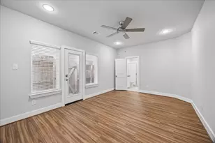 256 W 28th St, Houston, TX 77008 - Photo 26
