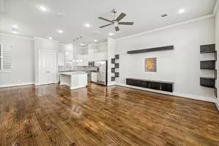 256 W 28th St, Houston, TX 77008 - Photo 8