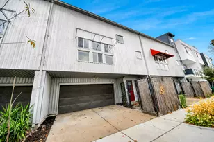 1428 Bailey St, Houston, TX 77019 - Photo 2