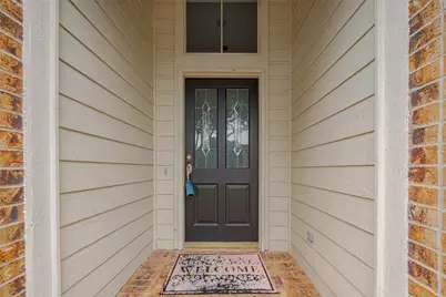 311 N Esplanade Lane, Stafford, TX 77477 - Photo 6