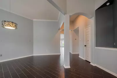 311 N Esplanade Lane, Stafford, TX 77477 - Photo 8