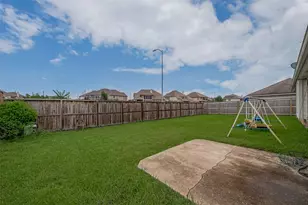 311 N Esplanade Ln, Stafford, TX 77477 - Photo 38