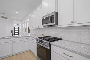 19245 Hazel Firs Ct, Magnolia, TX 77355 - Photo 6