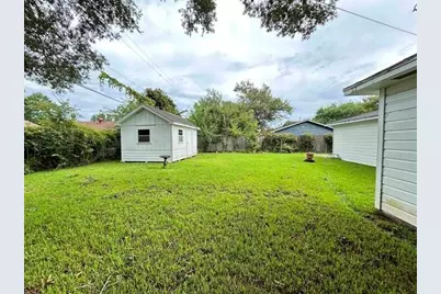 270 Ferndale Lane, Beaumont, TX 77707 - Photo 28