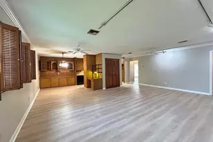 270 Ferndale Ln, Beaumont, TX 77707 - Photo 8
