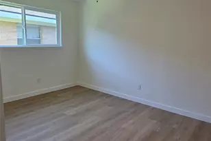 11726 N Willow Cir, Houston, TX 77071 - Photo 14