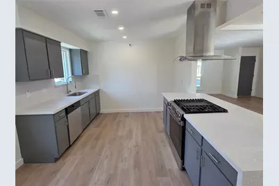11726 N Willow Circle, Houston, TX 77071 - Photo 6