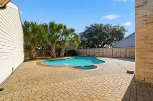 15015 Pleasant Valley Rd, Houston, TX 77062 - Photo 20