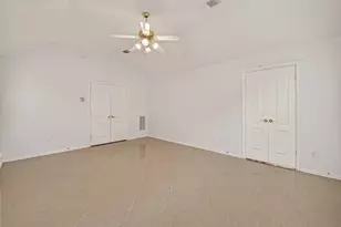 2604 Hidden Creek Dr, Pearland, TX 77581 - Photo 20