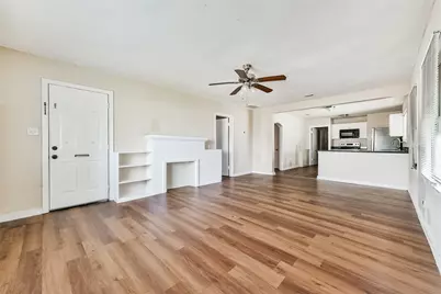 711 N 8th Ave, Texas City, TX 77590 - Photo 2
