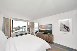 1300 Lamar St, Houston, TX 77010 - Photo 34