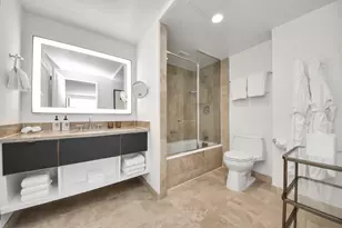 1300 Lamar St, Houston, TX 77010 - Photo 38