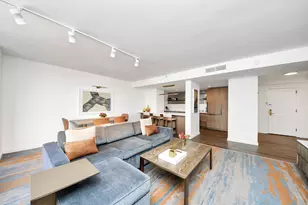 1300 Lamar St, Houston, TX 77010 - Photo 8