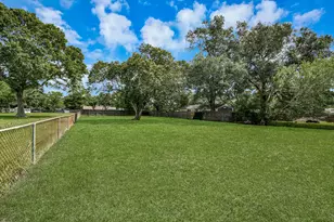1909 Brooks Ave, Rosenberg, TX 77471 - Photo 38