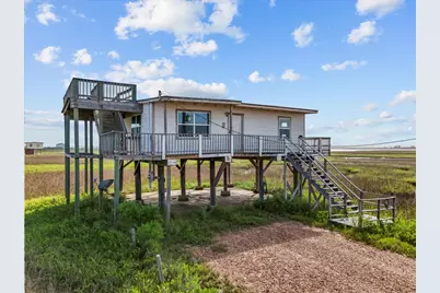 227 Detenbeck Avenue, Surfside Beach, TX 77541 - Photo 2