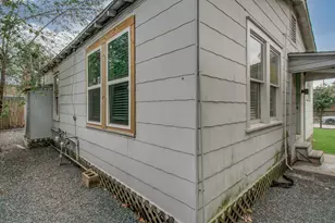 4706 Fisk St, Houston, TX 77009 - Photo 4