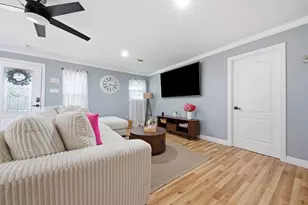 321 Reid St, Houston, TX 77022 - Photo 10