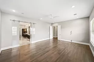 11119 Savannah Oaks Ln, Houston, TX 77043 - Photo 26