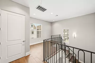 11119 Savannah Oaks Lane, Houston, TX 77043 - Photo 36