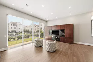 11119 Savannah Oaks Ln, Houston, TX 77043 - Photo 8