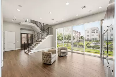 11119 Savannah Oaks Lane, Houston, TX 77043 - Photo 10