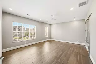 11119 Savannah Oaks Ln, Houston, TX 77043 - Photo 24