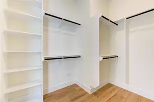 6131 Pacific Frst Dr, Houston, TX 77091 - Photo 24