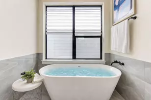 6131 Pacific Frst Dr, Houston, TX 77091 - Photo 34