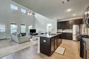 2125 Sand Lily Dr, Texas City, TX 77568 - Photo 12