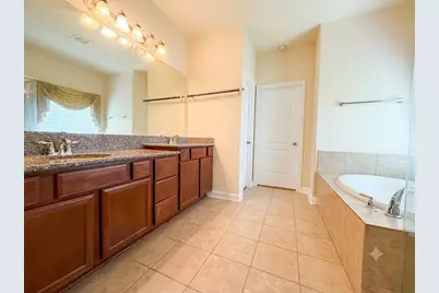 2818 Krenek Court, Rosenberg, TX 77471 - Photo 12