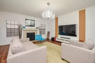 9850 Pagewood Ln, Houston, TX 77042 - Photo 6