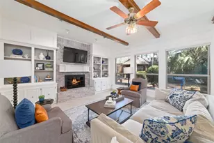 2 Noontide Cir, The Woodlands, TX 77380 - Photo 4
