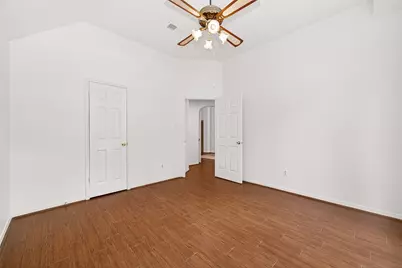6 Skyland Place, The Woodlands, TX 77381 - Photo 20