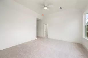 9448 Kerrwood Ln, Houston, TX 77080 - Photo 10