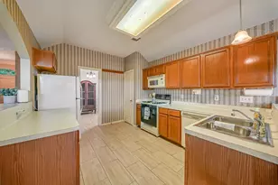 13623 Sablerun Ln, Houston, TX 77014 - Photo 10