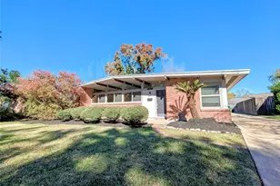 5022 Lamonte Ln, Houston, TX 77092 - Photo 2