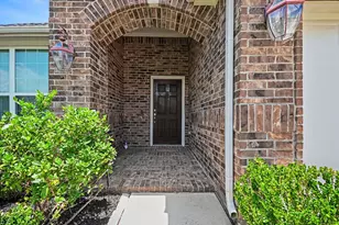 135 Rio Grande Dr, Baytown, TX 77523 - Photo 6