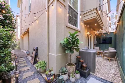 119 Dennis Street, Houston, TX 77006 - Photo 26