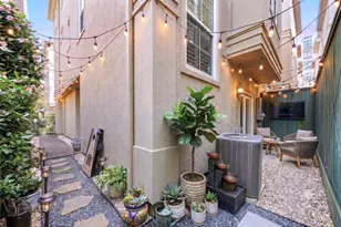 119 Dennis St, Houston, TX 77006 - Photo 26